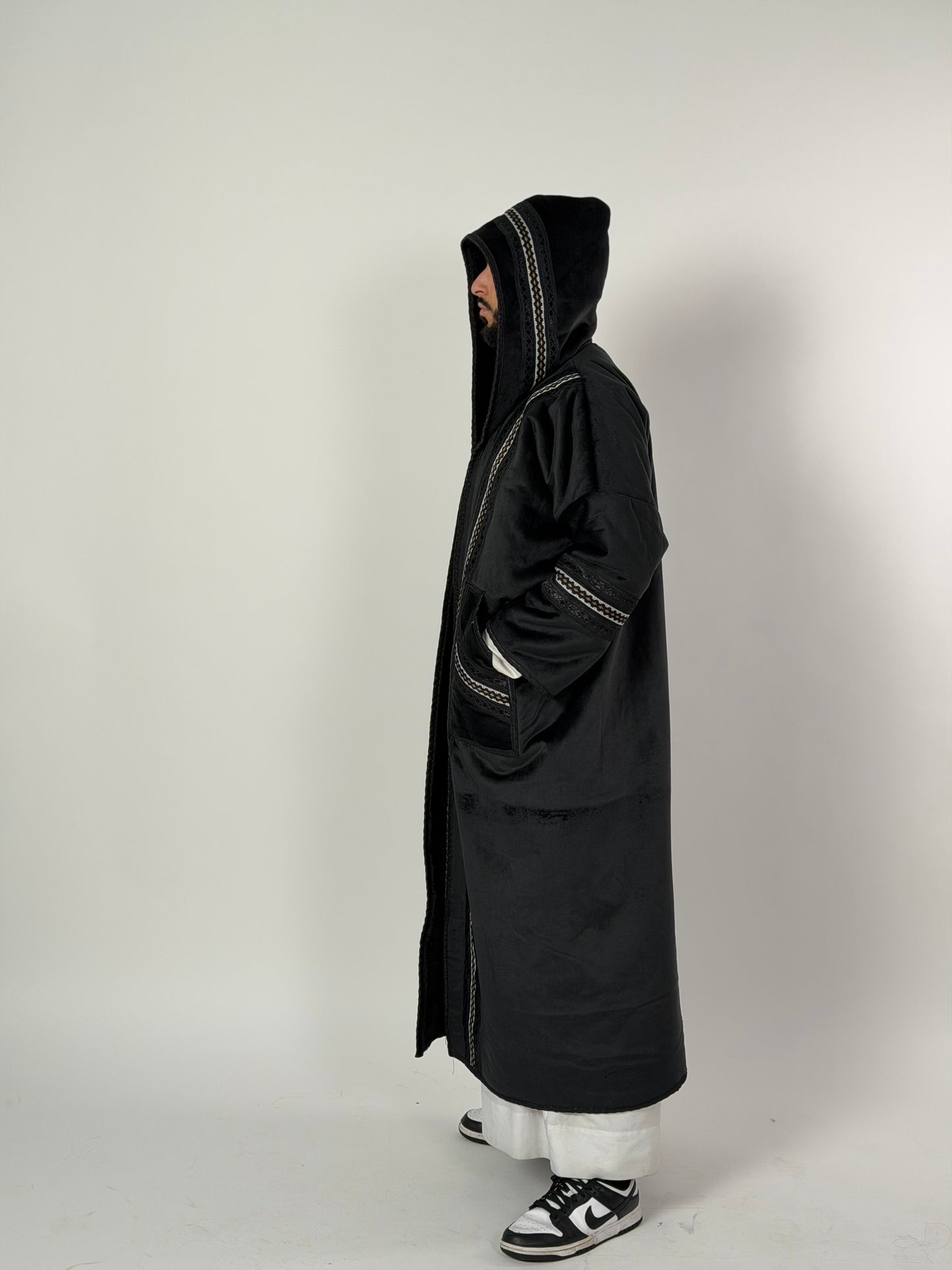 The Farwa London Signature in Black